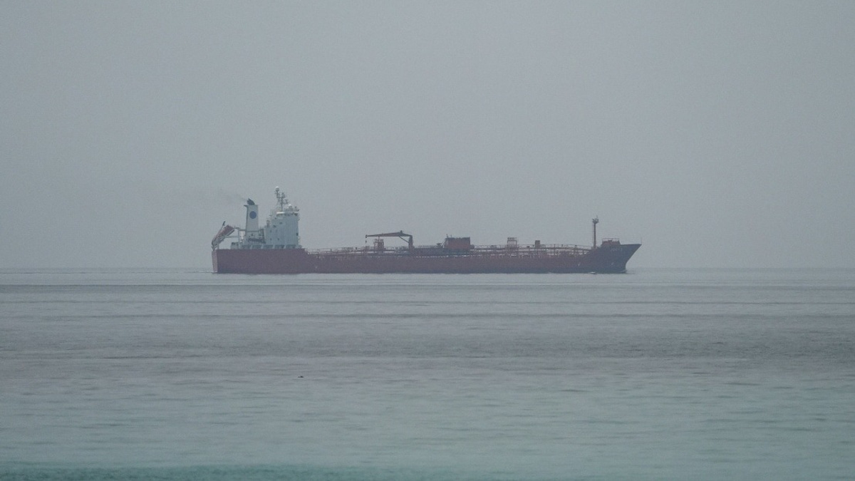 Oman Pledges Free Strait of Hormuz Transit Under Iran-US Peace Deal