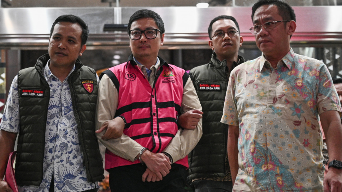 Indonesia expands corruption inquiry into free meals scheme as arrests mount