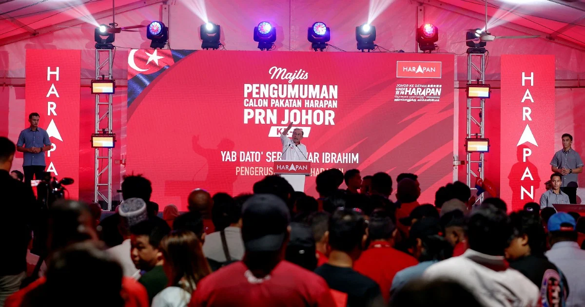 Anwar Urges Johor Election to Remain Political Contest, Excludes Royal Institutions