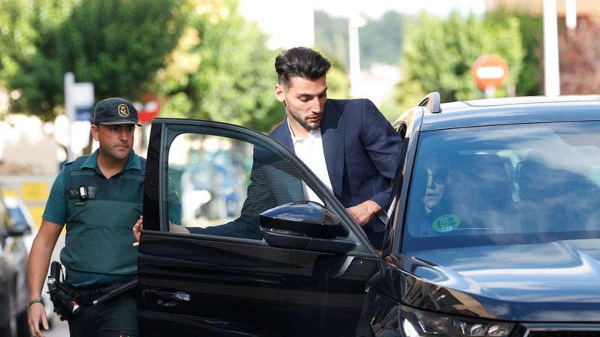 Spanish Footballer Rafa Mir Jailed for 8.5 Years Over Sexual Assault Conviction