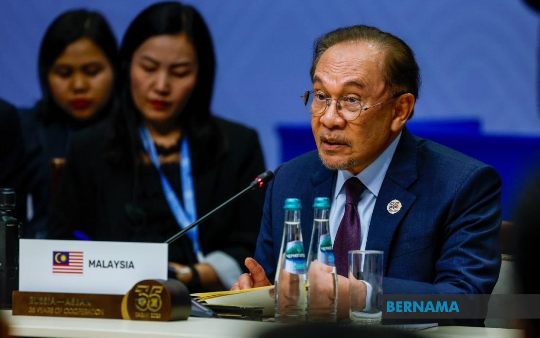 Anwar Urges ASEAN, Russia to Deepen Strategic Ties Amid Global Tensions