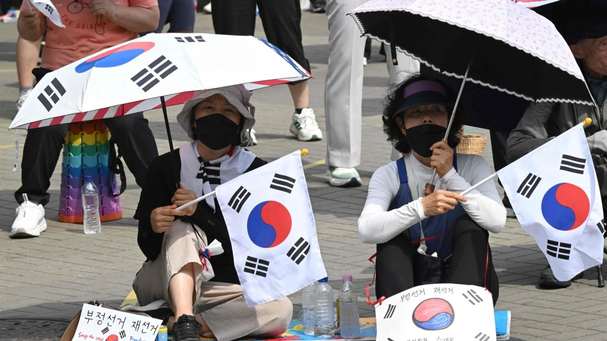 South Korea's Parliament Opens Investigation Into Ballot Shortage Crisis During June Local Elections