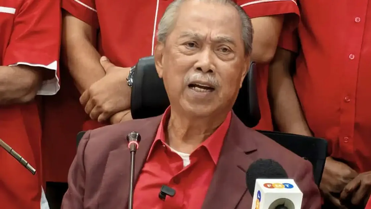 Bersatu Readies Multi-Front Challenge Against PAS, Muhyiddin Signals