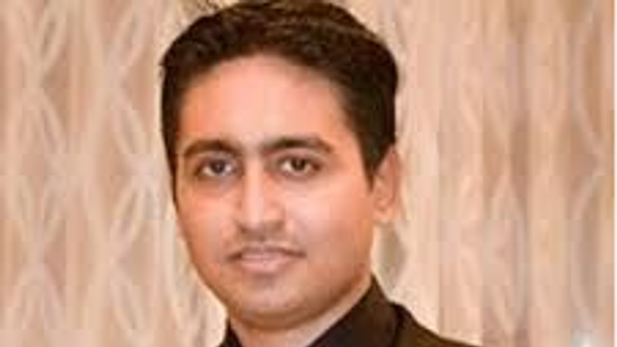 Sri Lankan authorities arrest ex-justice minister's son over alleged drug suspect bribe