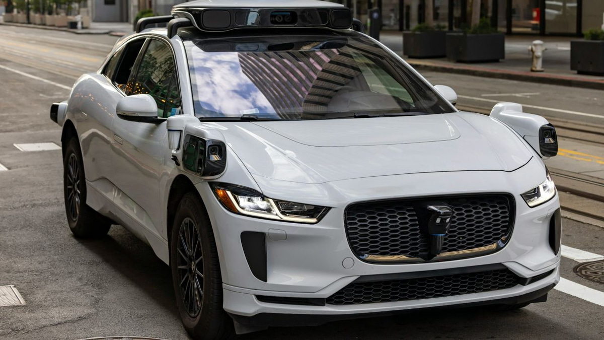 The Emergency Response Dilemma: Can Robotaxis Safely Navigate Real-World Chaos?
