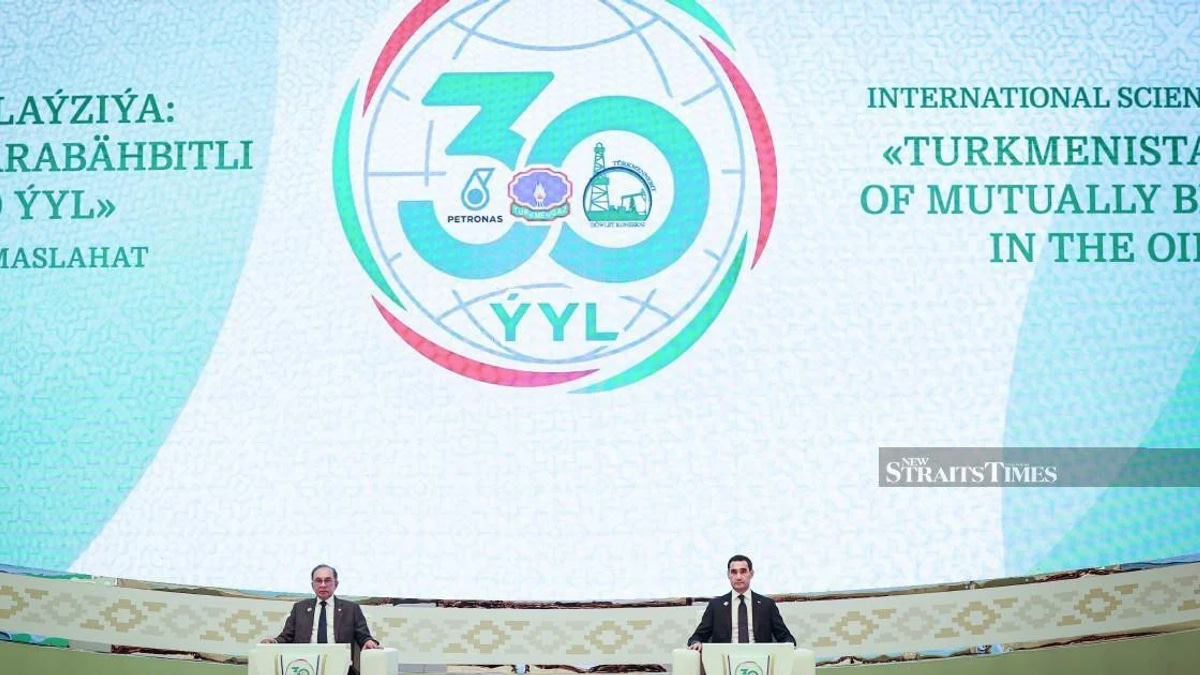 Anwar Strengthens Southeast Asian Energy Ties in Central Asia and Russia