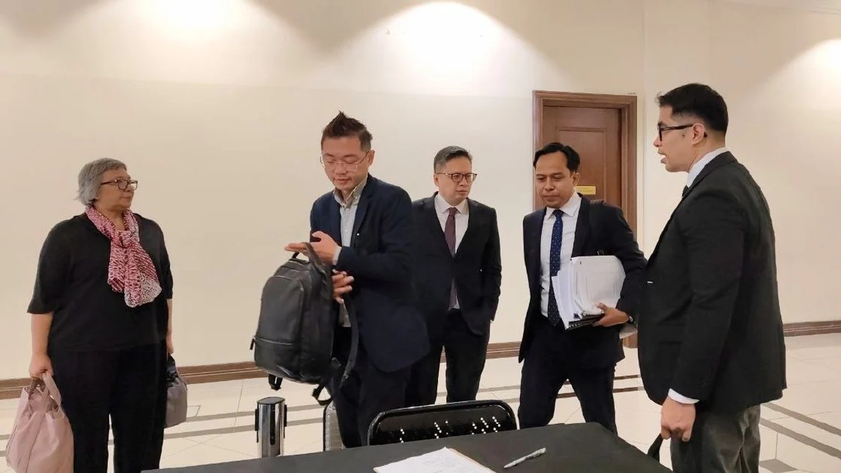 Zara Qairina Mahathir's Writings Showed No Signs of Strained Maternal Relationship, Court Told