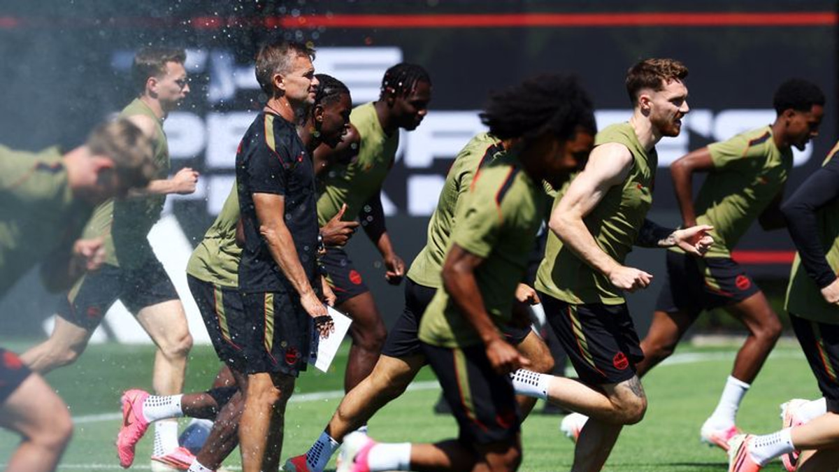 Canada and South Africa Enter Knockout Territory as Underdogs in First World Cup Last-32 Clash