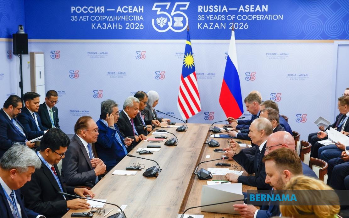 Anwar Praises Putin and Xi for West Asia Peace Advocacy