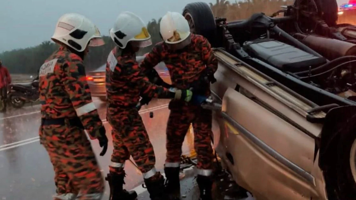 Two Sisters Among Four Killed in Twin Pahang Crashes Within an Hour