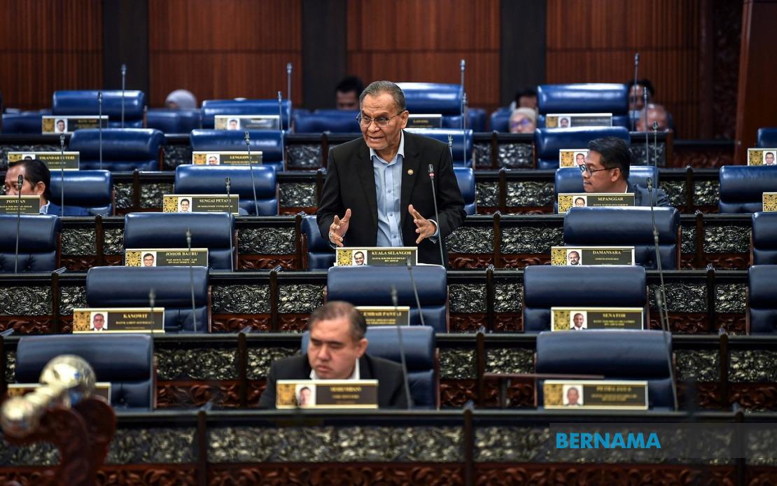 MOH to Support Private Clinics Through Outsourcing and Fee Adjustments, Says Dzulkefly