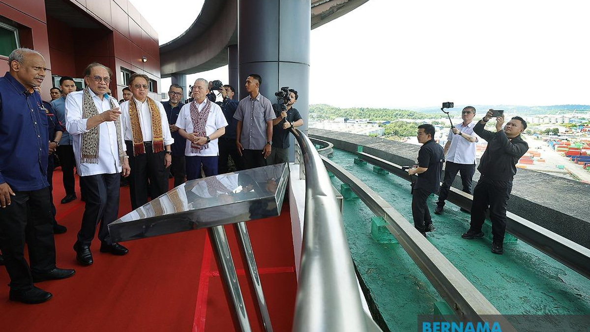 Federal Government Backs Sarawak's Ability to Manage Bintulu Port After Status Change