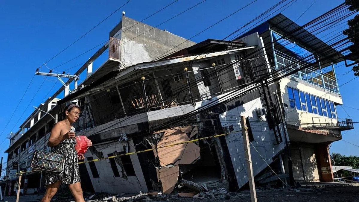 Philippine Earthquake Reshapes Coastline, Leaving Communities in Limbo