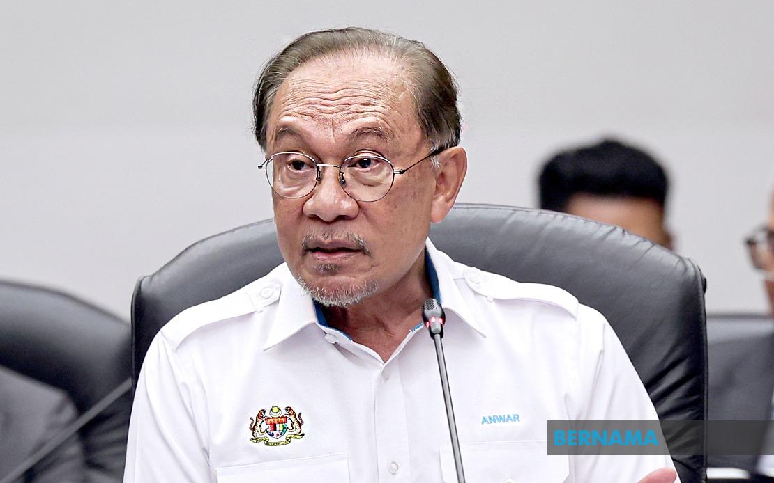 PM Anwar Extends Condolences to Family of Student Who Died at Seremban School