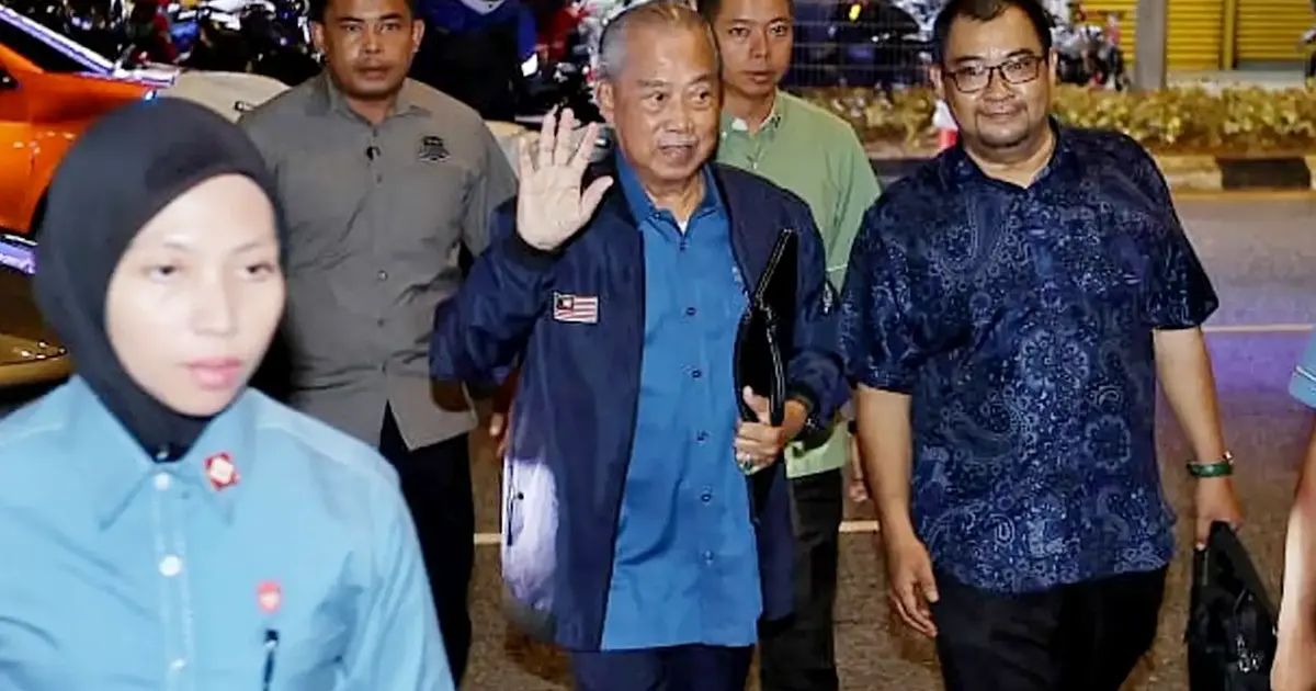 Muhyiddin convenes emergency Perikatan Nasional meeting as Bersatu faces coalition crisis