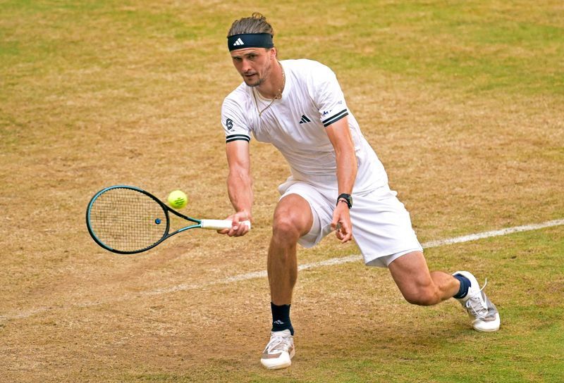 Zverev blames glucose sensor malfunction for Halle semi-final loss to Fritz