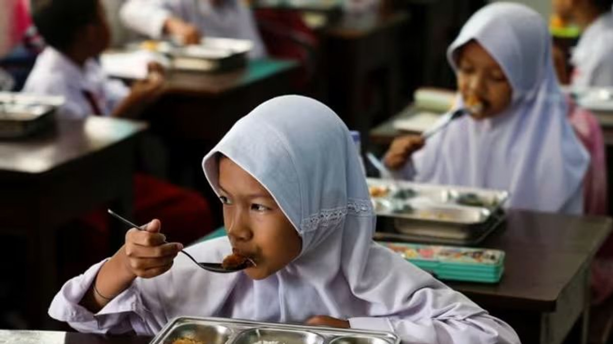 Indonesia's Free Meals Programme Hit by Second Leadership Crisis in Six Weeks