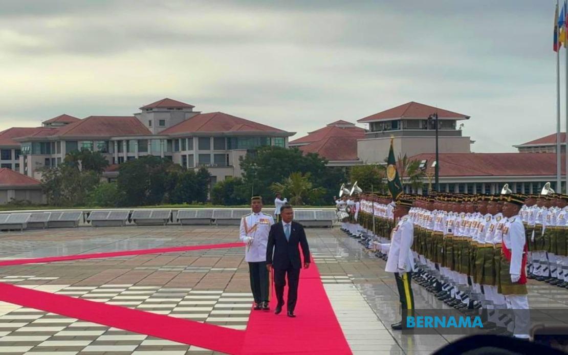 Bangladesh PM Tarique Rahman Received with Full Honors in Putrajaya