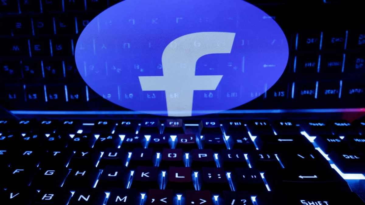 Thai Man Sentenced to 18 Months in Prison for Facebook Comment on Monarchy