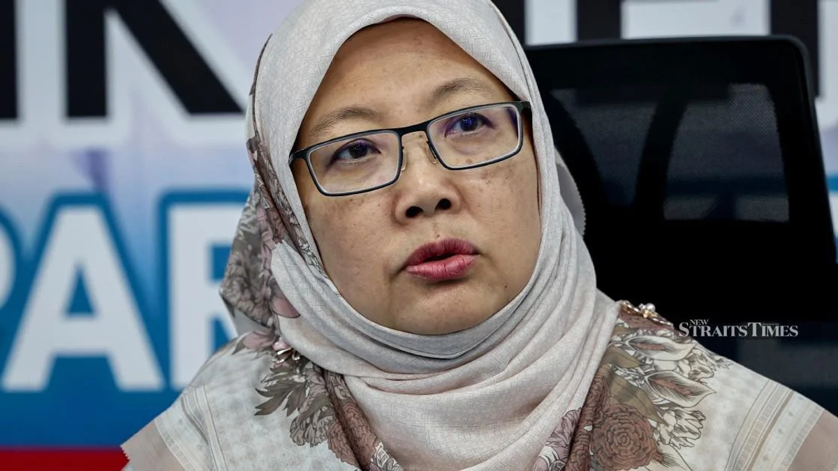 Zaliha Challenges Onn Hafiz Over Conflicting Demands on Johor MB Candidate