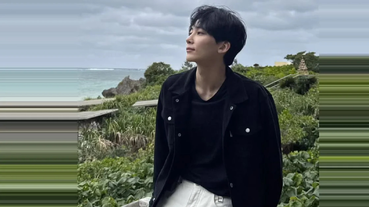 Seventeen's Jeonghan Completes Military Service, Becomes First Member to Be Discharged
