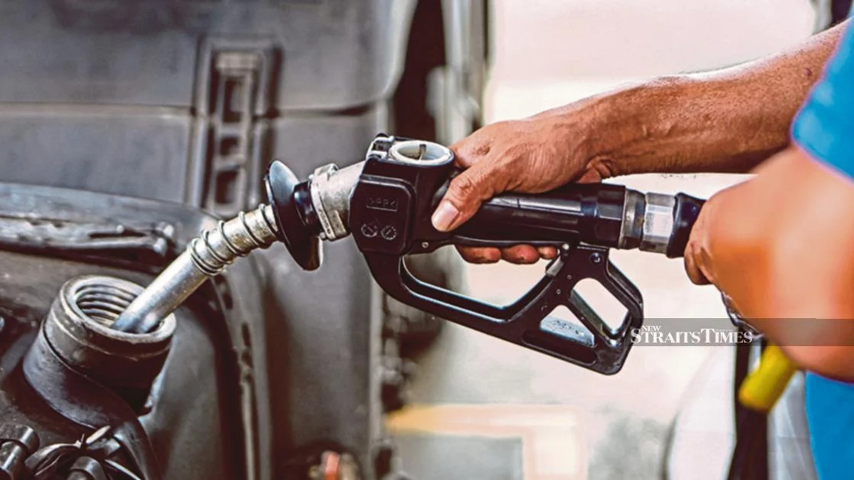 Malaysia to Cut Subsidised Diesel Price to RM2.10 from July under Subsidy Restructuring Plan