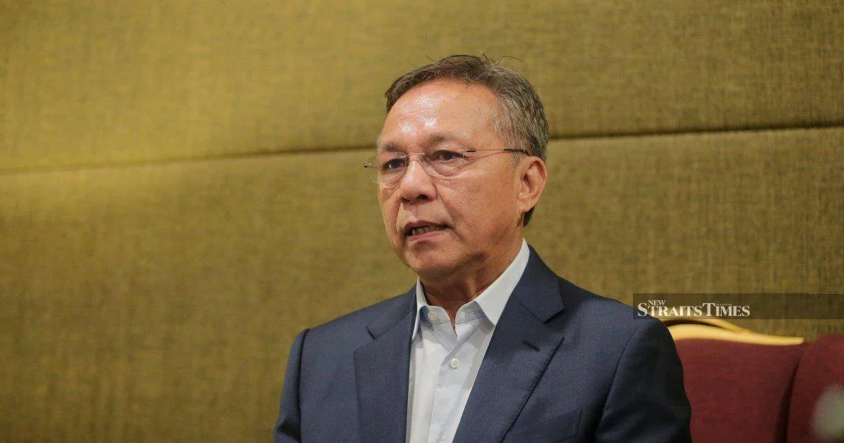 Former Johor Chief Minister Hasni Mohammad Omitted From State Poll Slate