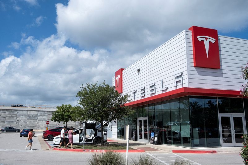 US safety board launches investigation into deadly Tesla crash in Texas; family sues over defective autopilot
