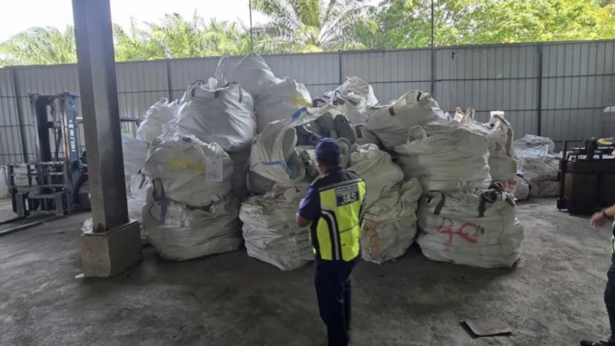 RM6.4 Million E-Waste Cache Dismantled in Kuantan Raid