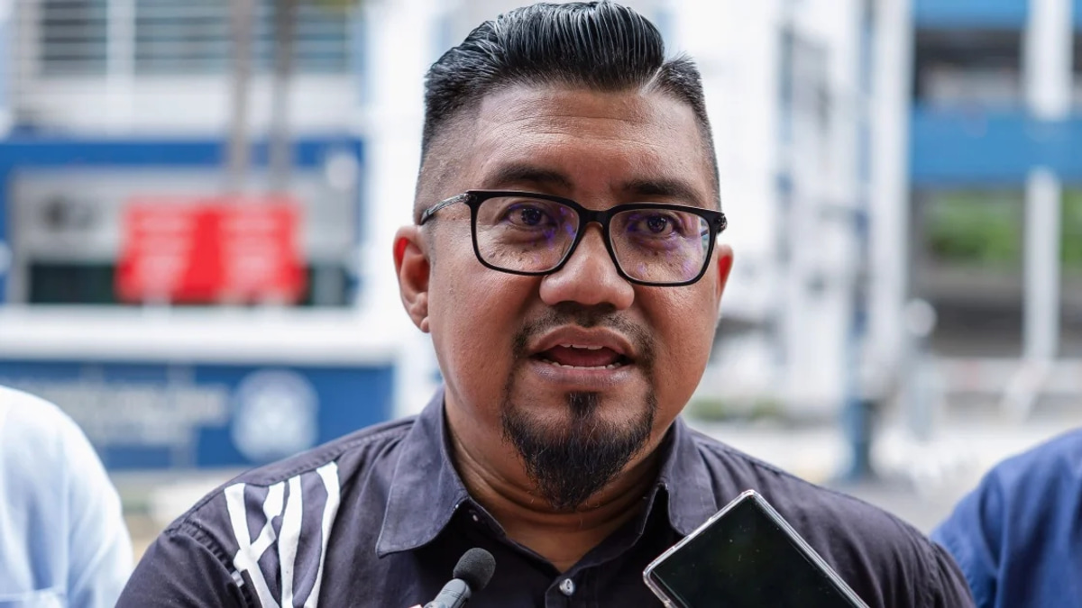 Activist Chegubard Denies Sedition Charges Over Negri Sembilan Royalty Posts