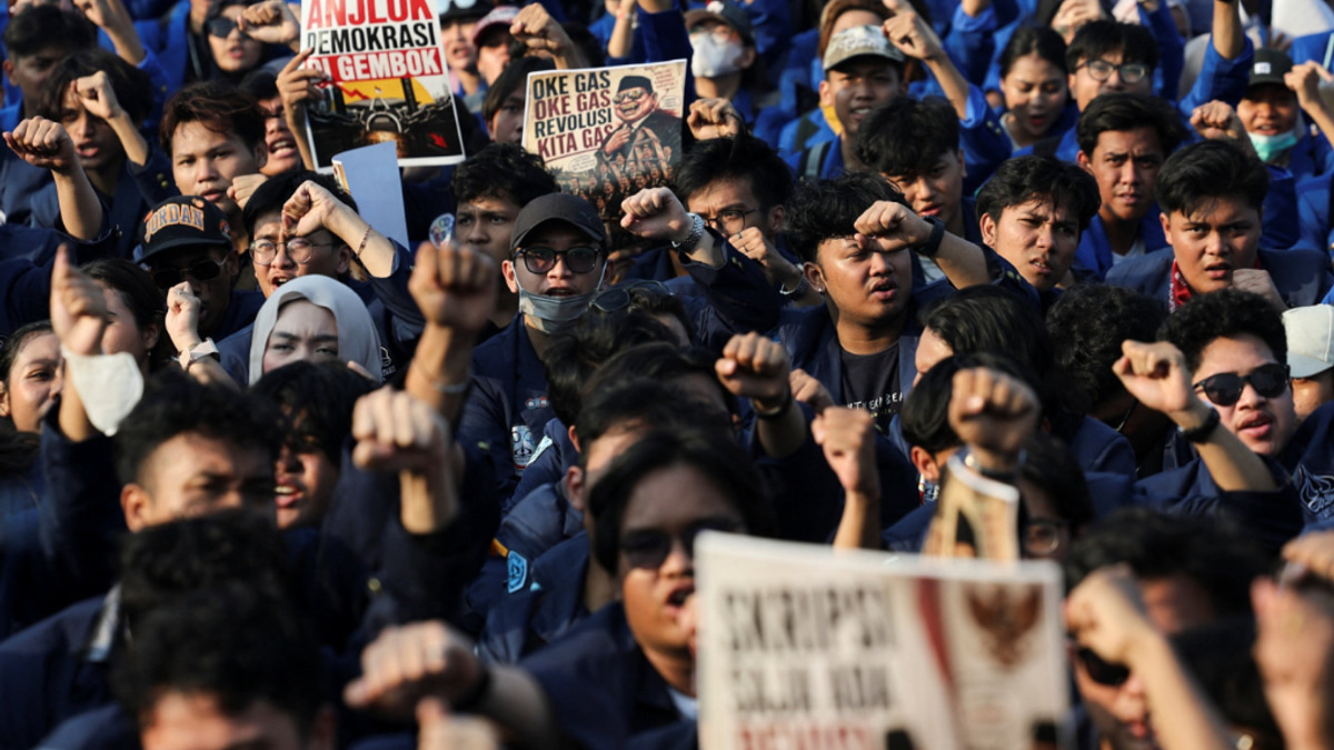 Indonesia's Free Meal Programme Divides Nation as Protests Erupt Over Costs, Corruption and Benefits