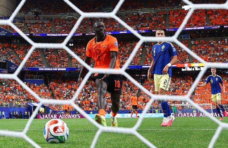 Brobbey's brace against Sweden positions him as heir to Depay in Dutch attack