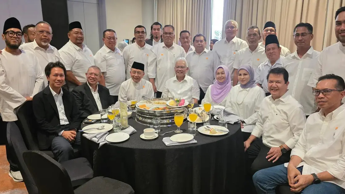 Hamzah Takes Leadership at Wawasan in Major Political Shake-Up