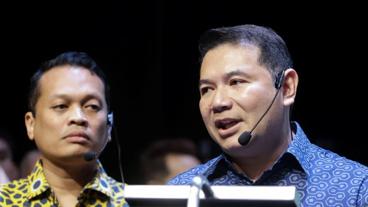 PKR defers action on Rafizi and Nik Nazmi to legal counsel following exits