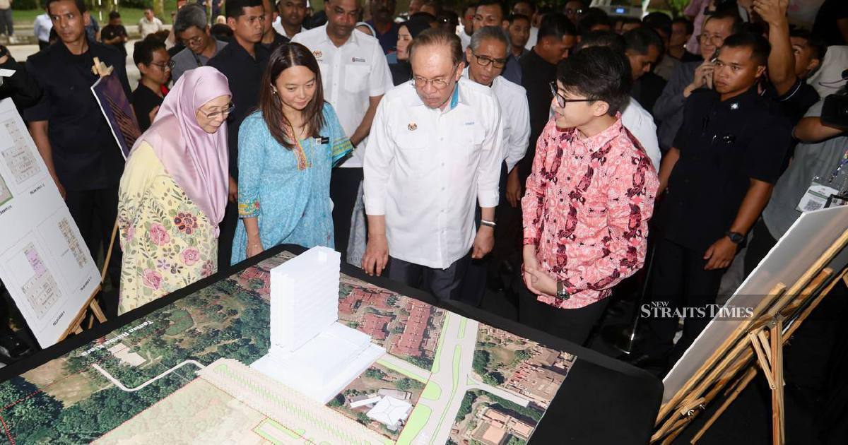 PM Anwar Defends Urban Poor Rights Record, Points to Bukit Kiara Development as Evidence