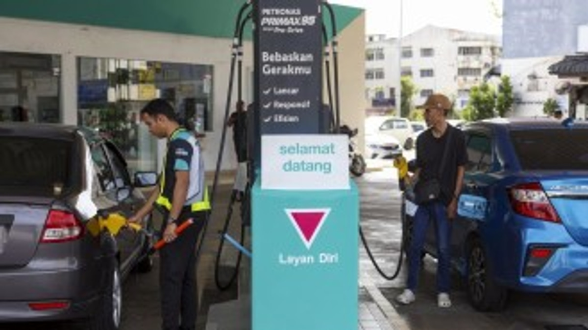 Petronas Fuel Supply Secured Until August as Watchdog Task Force Monitors Energy Crisis