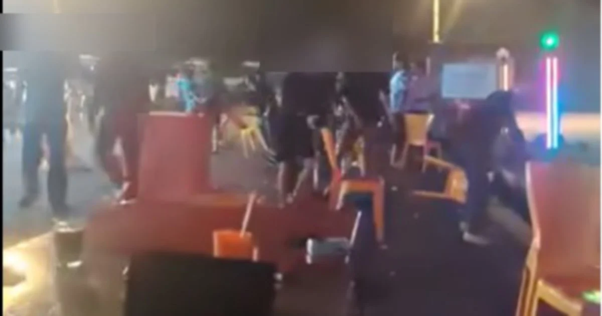 Four men arrested after violent brawl erupts at Kulai restaurant, chairs used as weapons
