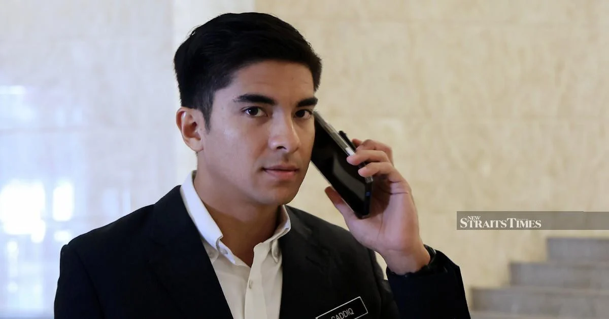 Tunku Ismail Hits Back at 'Social Media Politics' as Syed Saddiq Row Deepens