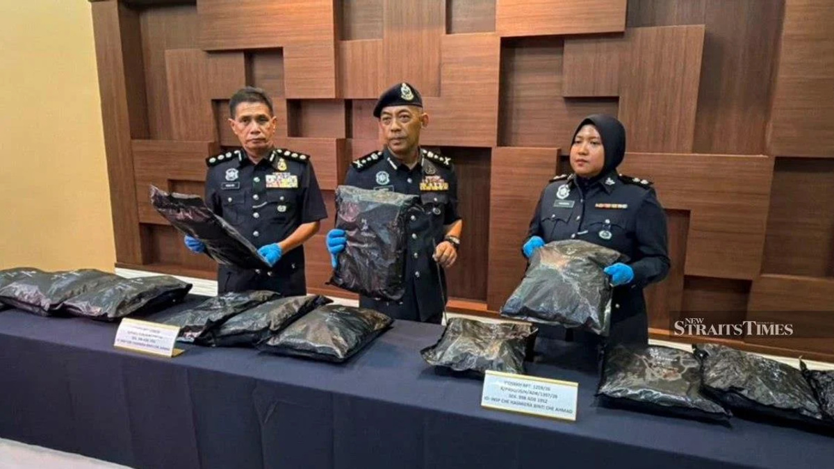 Student Drug Runner Caught with RM1.17mil Cannabis at Bukit Kayu Hitam Border