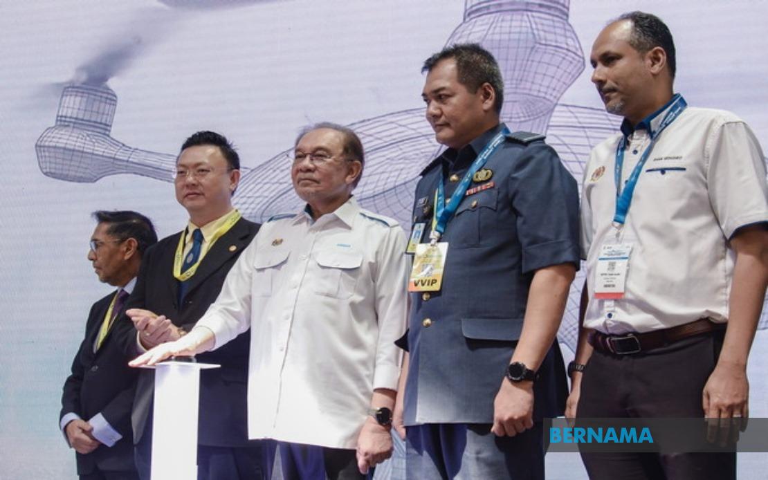 Malaysia Must Accelerate Drone Technology Development to Stay Globally Competitive, Says PM Anwar