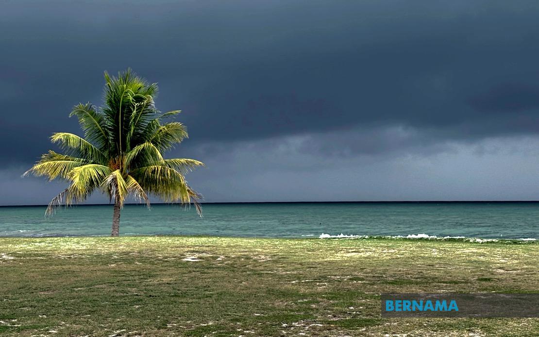 MetMalaysia Issues Severe Weather Alert for Five States Through Evening