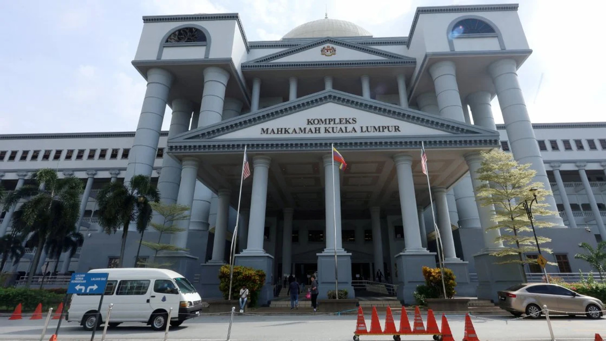 Statutory Body CEO Charged with Graft Over RM1 Million Sports Facility Bribes