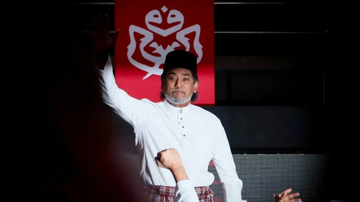 Khairy Defers Negri Sembilan Election Decision to Umno's Top Leadership