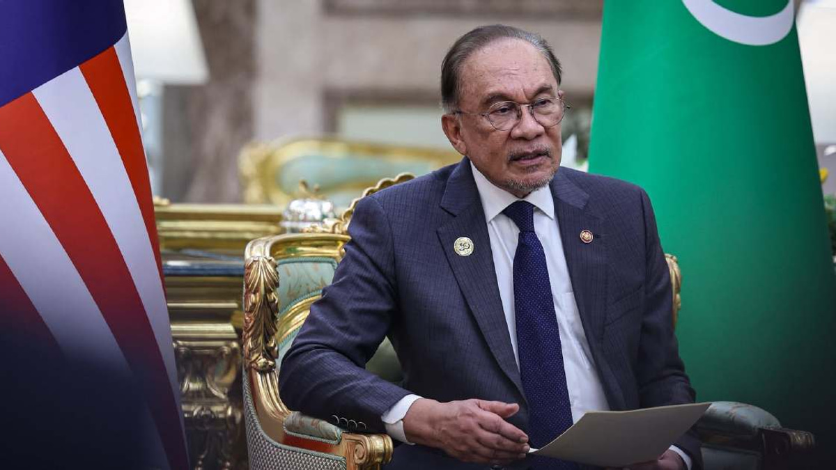 Anwar celebrates Petronas energy accord in Turkmenistan as Malaysia seeks regional gas supplies