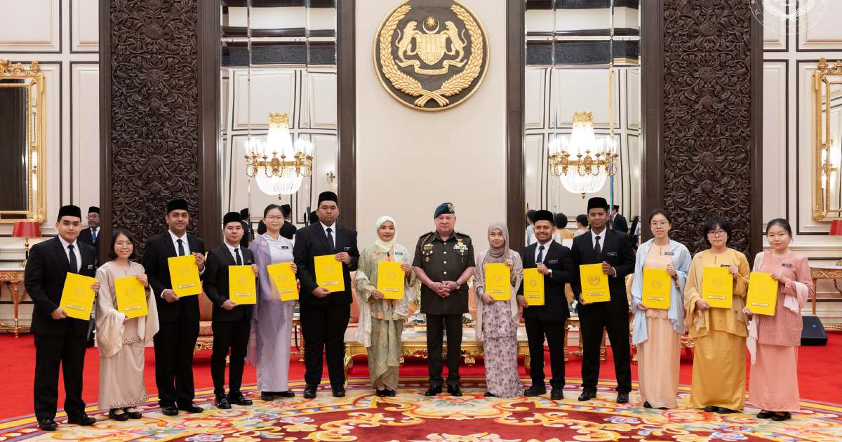 14 Young Malaysians Awarded Prestigious Royal Scholarship by Yang di-Pertuan Agong