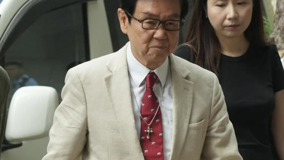 Hong Kong Film Producer Raymond Wong Begins Prison Term for Insider Trading