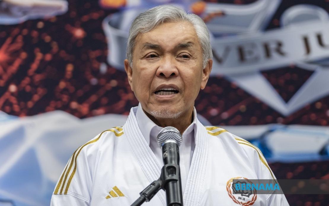 BN Takes Measured Stance as Leaders Exit Party Before Johor Election