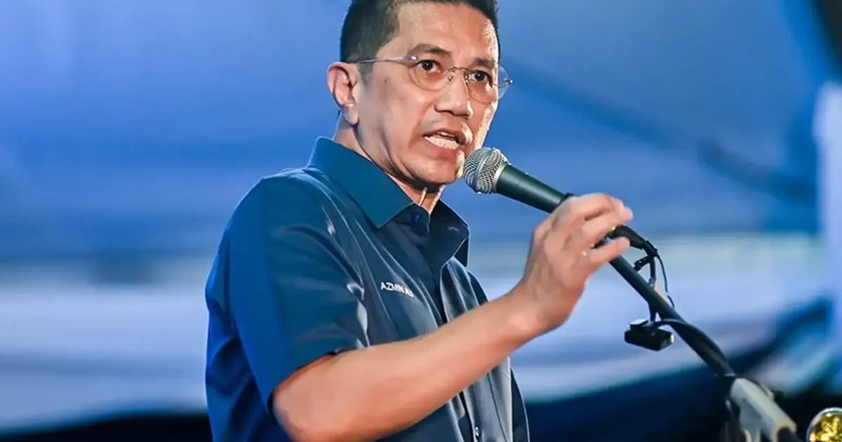 Azmin Emerges as Potential Bersatu-PH Reconciliation Figure Amid Leadership Questions