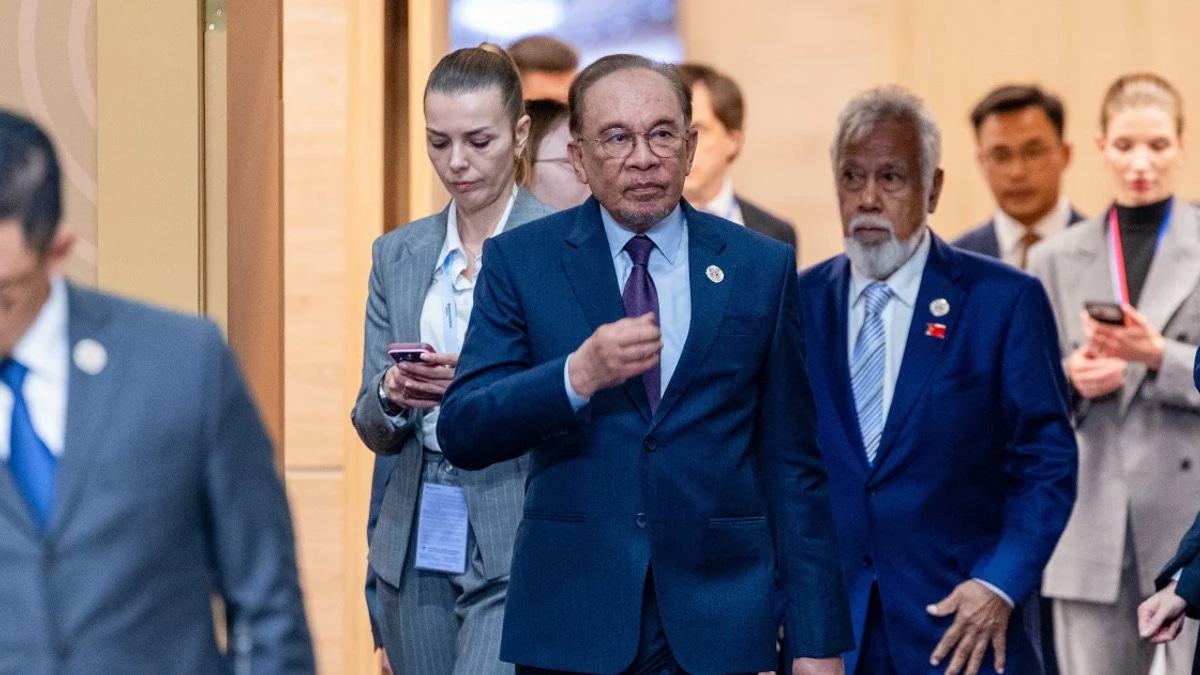 Malaysia Must Pursue More Aggressive Economic Engagement with Russia and Central Asia, Anwar Says