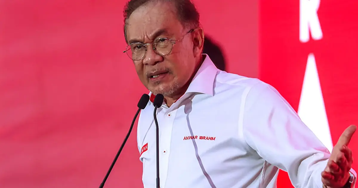 Anwar Emphasises Importance of Maintaining Strong Bonds with Malay Rulers